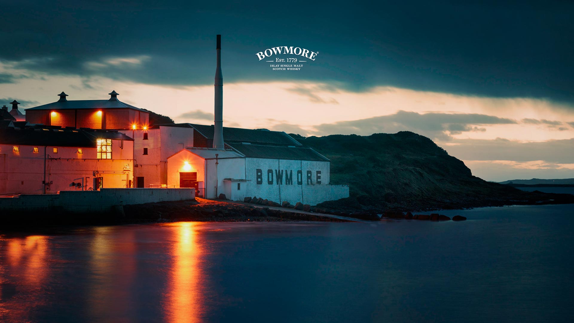 波摩 Bowmore 威士忌 - 艾雷島最古老的煙燻經典